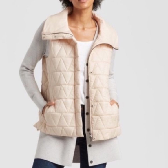 Eileen Fisher Cream Lightweight Quilted Puffer Vest - Picture 2 of 9